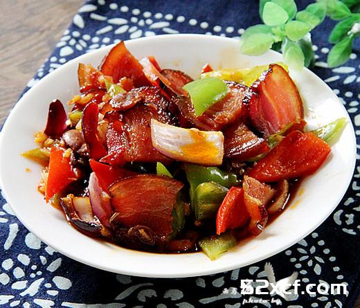香辣回锅腊肉的做法