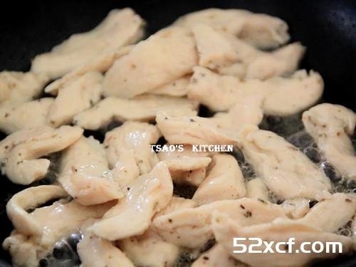 马铃薯鸡肉沙拉堡的做法