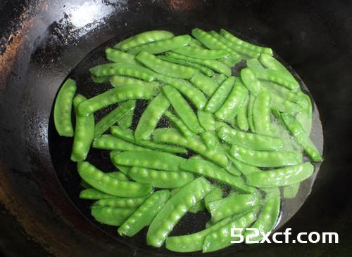 清炒荷兰豆的做法