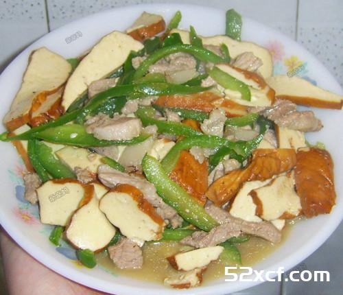 茶干青椒炒肉丝的做法