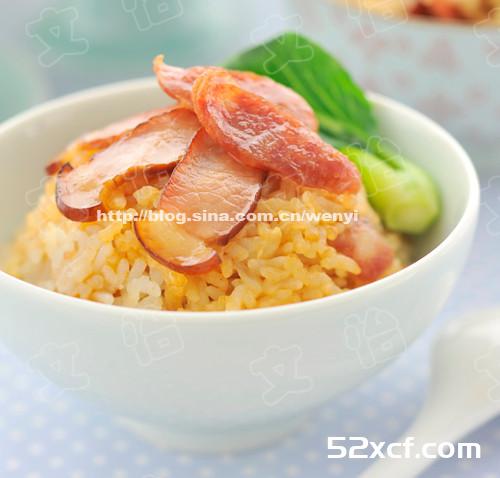 电饭锅腊肉香肠煲仔饭的做法