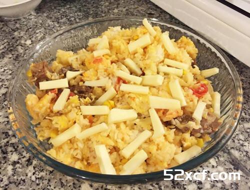 简易焗烤蔬菜牛肉饭的做法