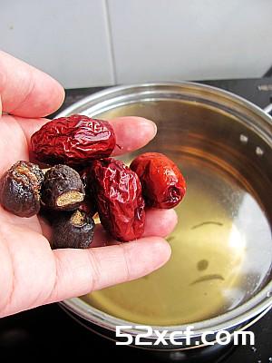 玫瑰红枣茶的做法