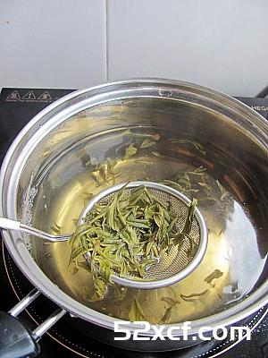 玫瑰红枣茶的做法