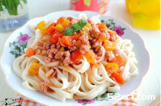 青椒肉酱面的做法