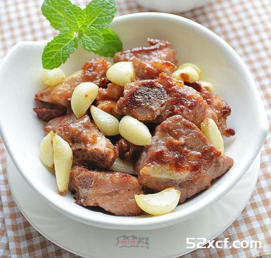 生煎蒜子排骨的做法