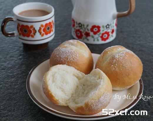 炼奶面包的做法