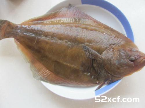红烧比目鱼的做法