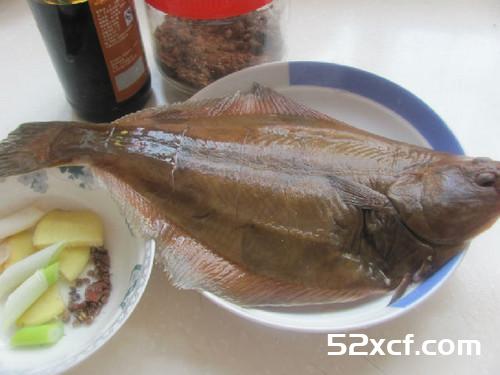 红烧比目鱼的做法