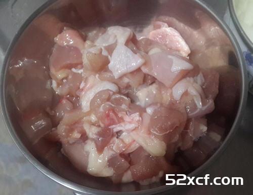 韩式泡菜鸡肉京葱披萨的做法