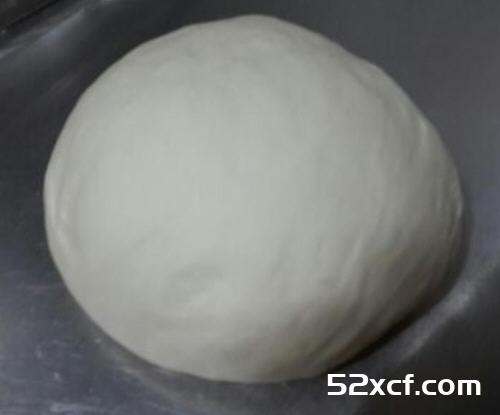 韩式泡菜鸡肉京葱披萨的做法