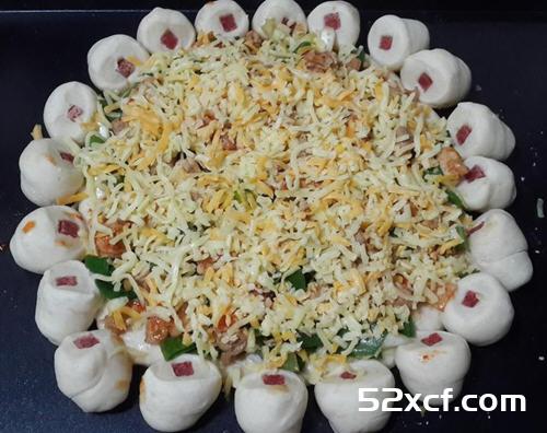 韩式泡菜鸡肉京葱披萨的做法