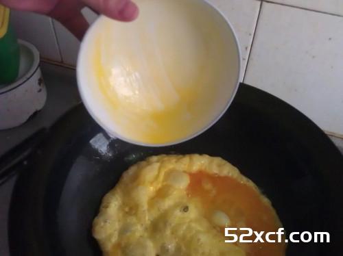 图解鉴别真假土鸡蛋的5种方法