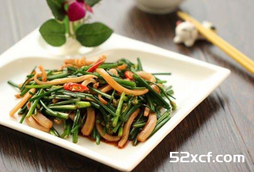 酱爆鱿鱼韭菜花的做法