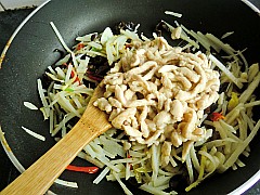 鱼香鸡丝的做法