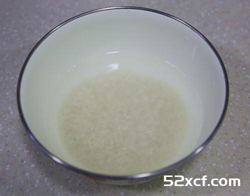 皮蛋瘦肉粥的简单做法