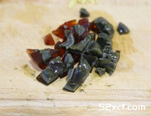 皮蛋瘦肉粥的简单做法