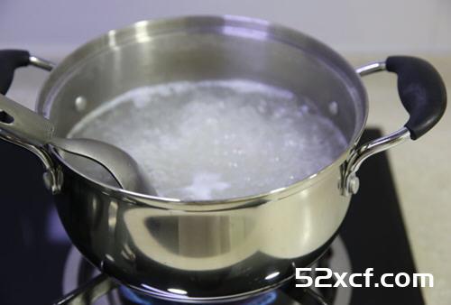 皮蛋瘦肉粥的简单做法