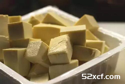 没有蟹黄的蟹黄豆腐做法