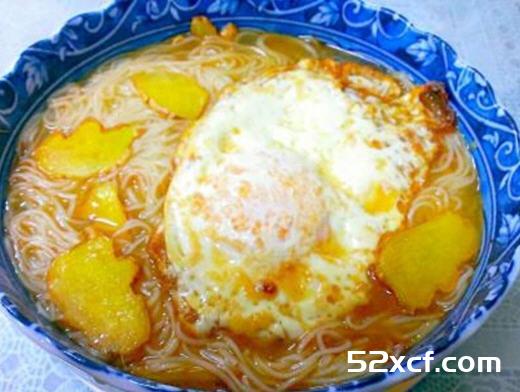 麻油鸡蛋面线的做法