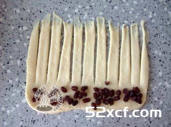 炼奶红豆花包的做法