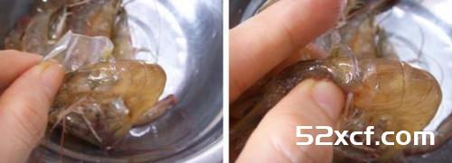 3秒去除虾子肠泥方法图解