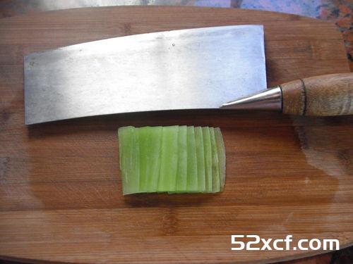 莴笋怎么切丝？莴笋切细丝的方法图解