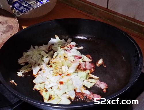 泡面炒面面包的做法