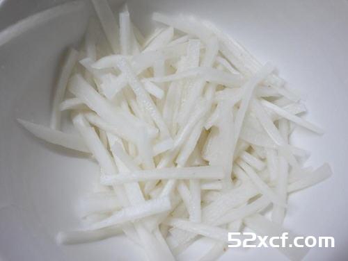 菜肴葱油萝卜丝的处理方法