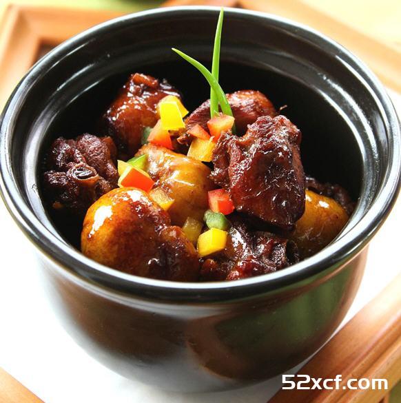 黑啤板栗烧鸡的做法