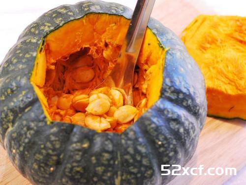 韩风南瓜镶红豆紫米饭的做法
