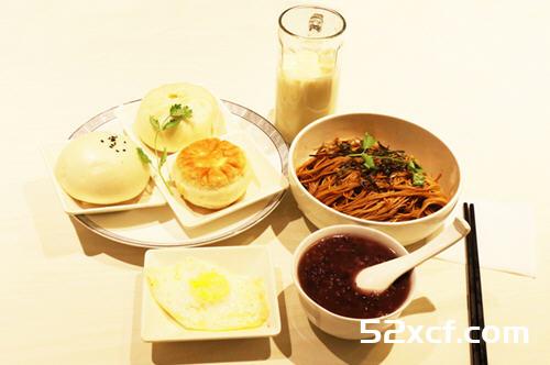 不吃早餐比熬夜会更伤肝