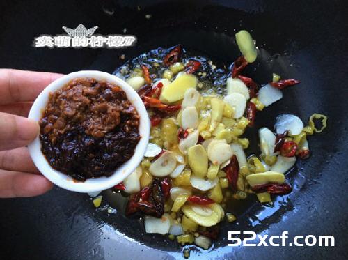 乱炖草鱼片的做法