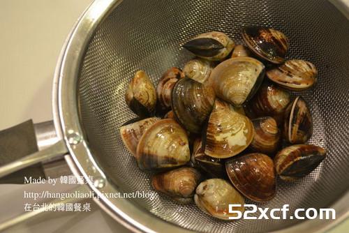 如何让蛤蜊吐沙最快最干净的方法图解