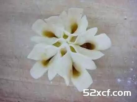 牡丹饺子的包法