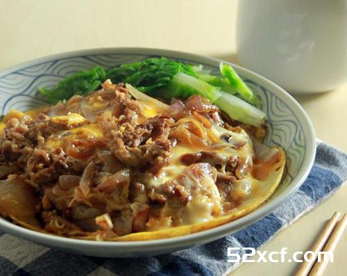 日式滑蛋牛肉盖饭的做法