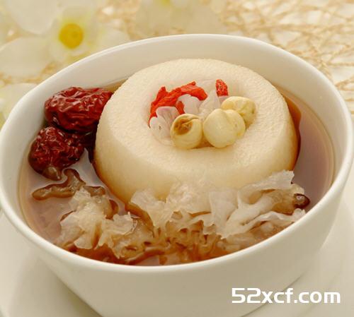 煮冰糖雪梨梨子要不要削皮？煮冰糖雪梨时梨心要去掉吗？