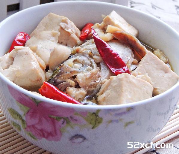 豆腐炖鱼的做法