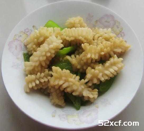 尖辣炒鱿鱼花的做法