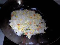玉米蛋炒饭的做法