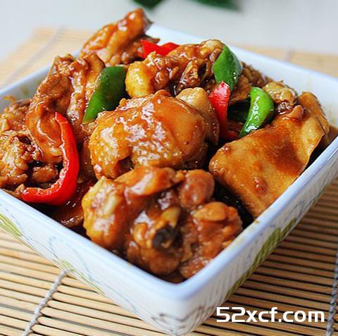 酱汁焖鸡的做法
