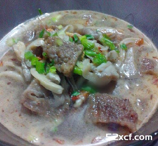 蘑菇酥肉浓汤的做法