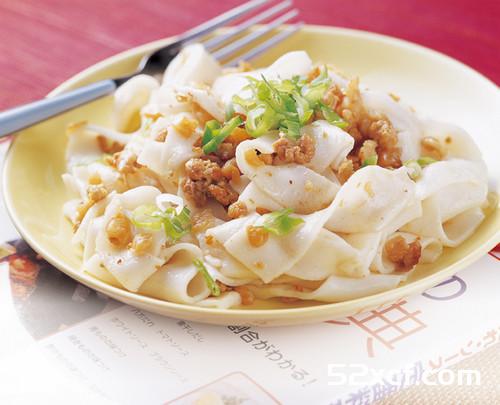 千变万化的快炒河粉料理图解