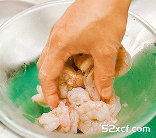 软炸虾仁的家常做法