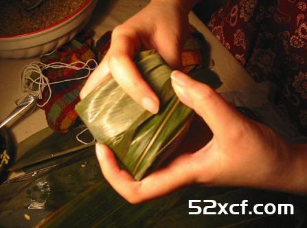 图解端午节怎么样包粽子