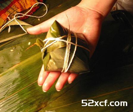 图解端午节怎么样包粽子