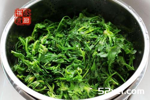 荠菜馄饨馅的做法