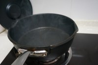12道锋味之葱油青口贝制作流程图解