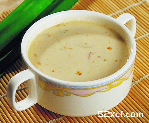 新鲜椰汁小孩可以喝吗？宝宝多大可以喝新鲜椰汁