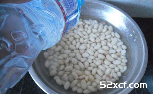 五味花生米的做法